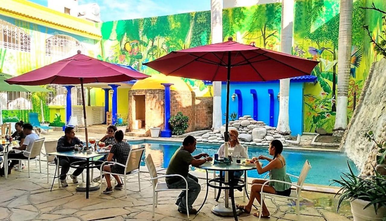 Hotel Esmeralda Tampico Exteriör bild