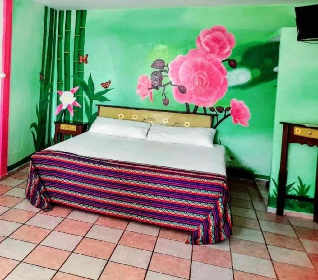 Hotel Esmeralda Tampico Exteriör bild